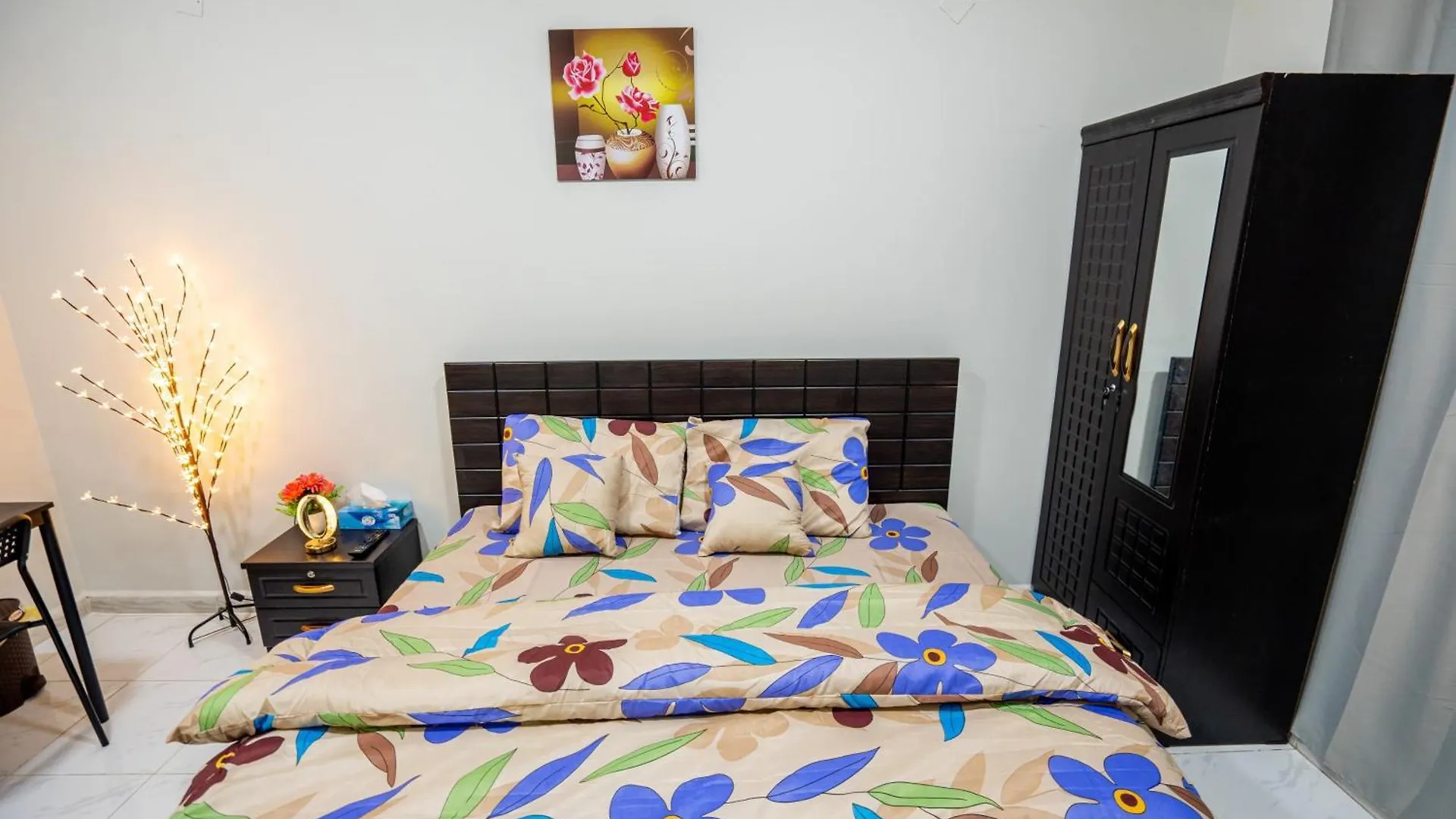 Master Bedroom Apartment Abu Dhabi United Arab Emirates